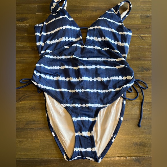 Plus Size Tie Dye Side Tie One Piece Deep V Ruching Flattering 1X Stripe - Picture 2 of 6